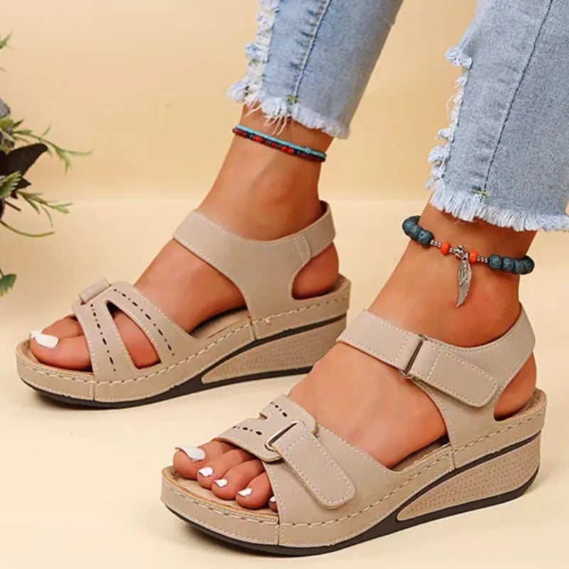 Loes™ | Ortopedické sandály