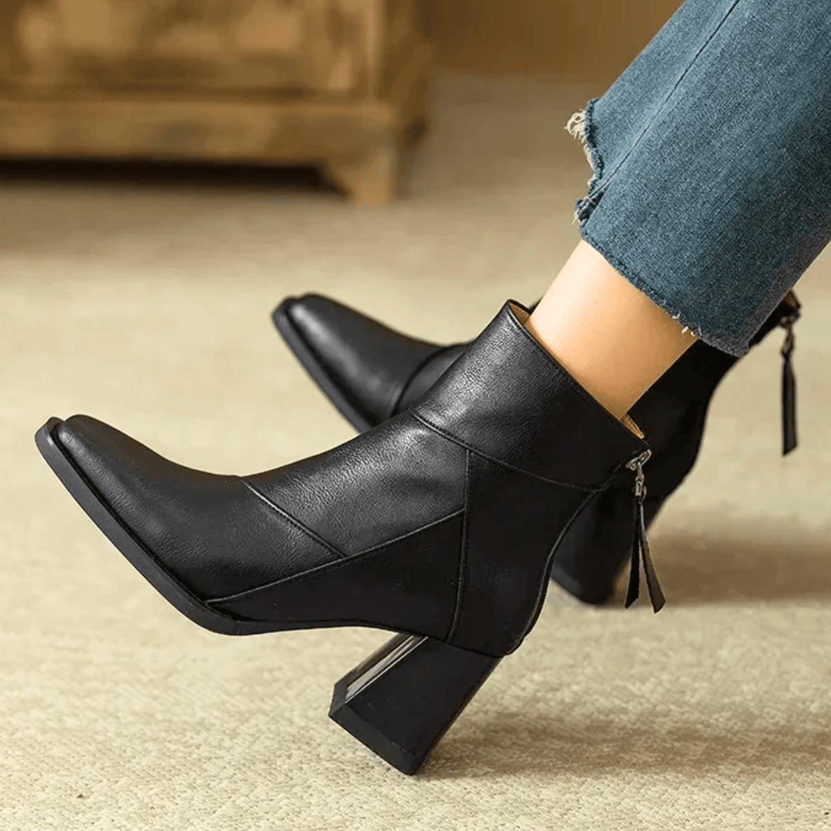 Dara – Elegantní kotníková bota Elara