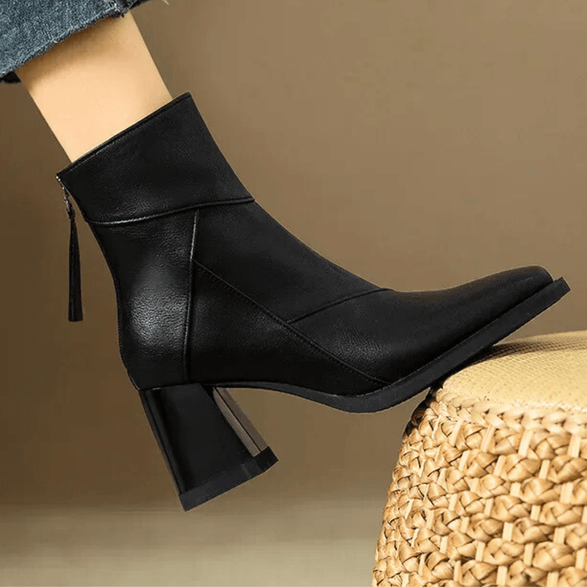 Dara – Elegantní kotníková bota Elara