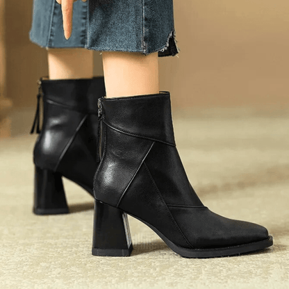 Dara – Elegantní kotníková bota Elara