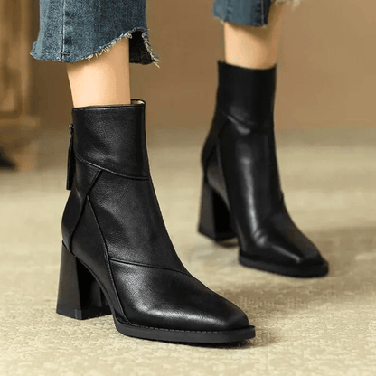 Dara – Elegantní kotníková bota Elara