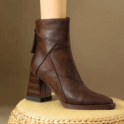 Dara – Elegantní kotníková bota Elara
